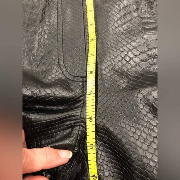 609. Wilfred Vegan Leather Pants in Black Python Embossed Size 6 - Picture 10 of 11